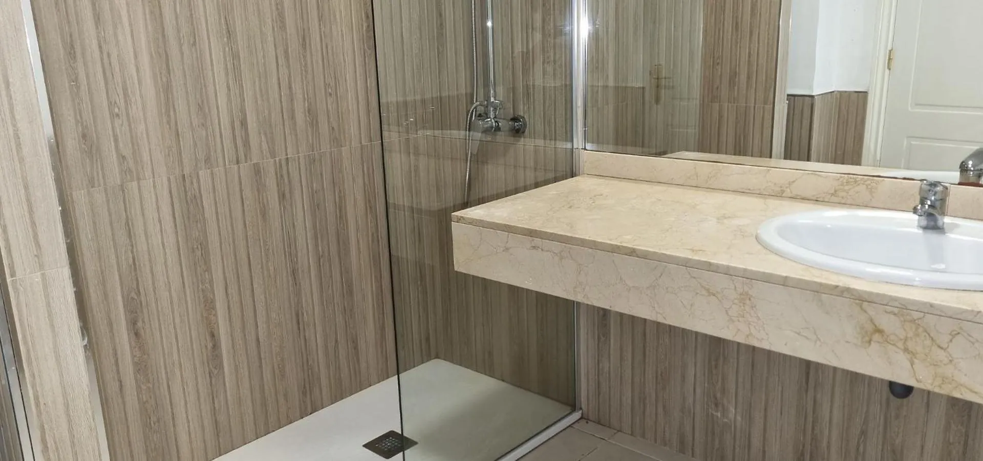 Tamarindo Piscinas De Agua Salada Fibra Optica Apartment Corralejo